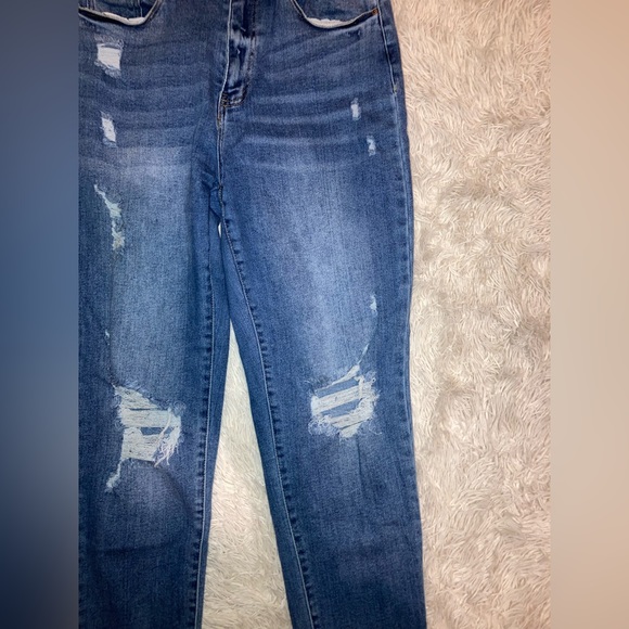 Stretchy Distressed Jean - Picture 5 of 5